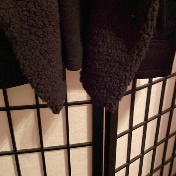 Tommy Hilfiger Open Front Fuzzy Trim Size M - Picture 4 of 7